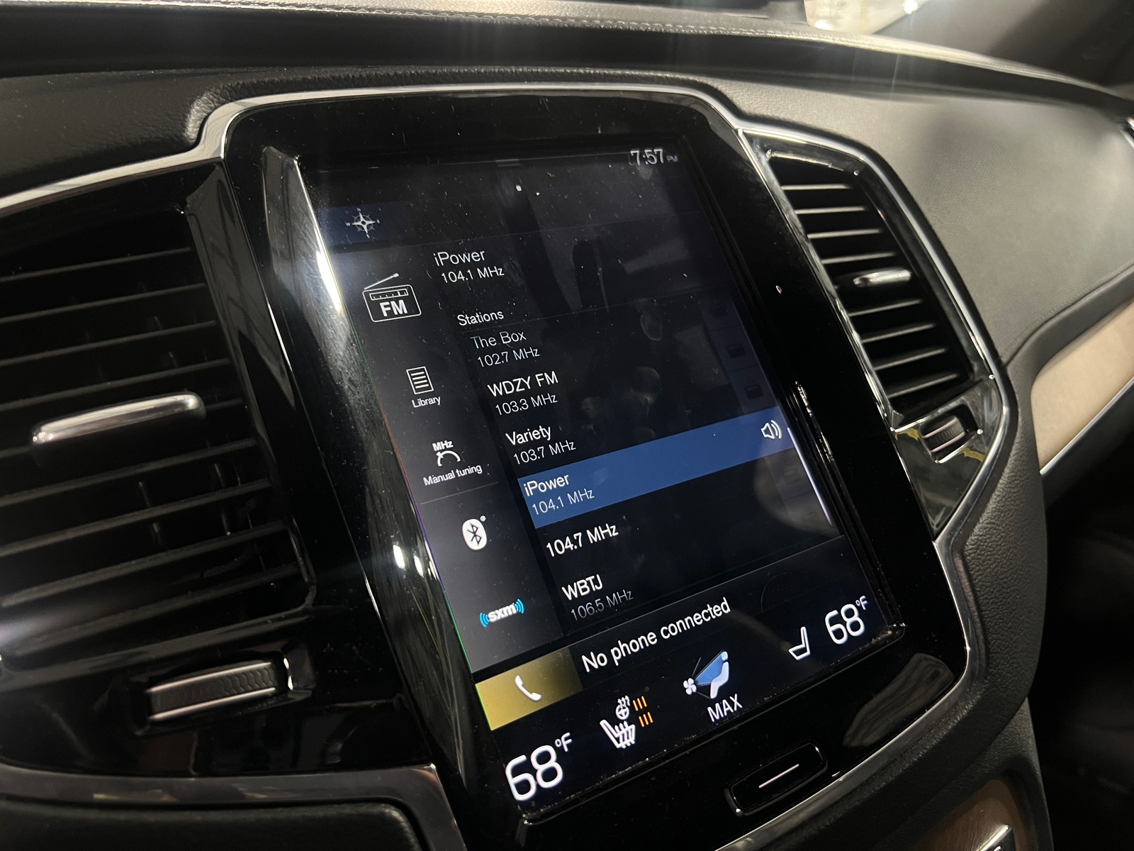 Thumbnail: 2018 Volvo XC90 - 3