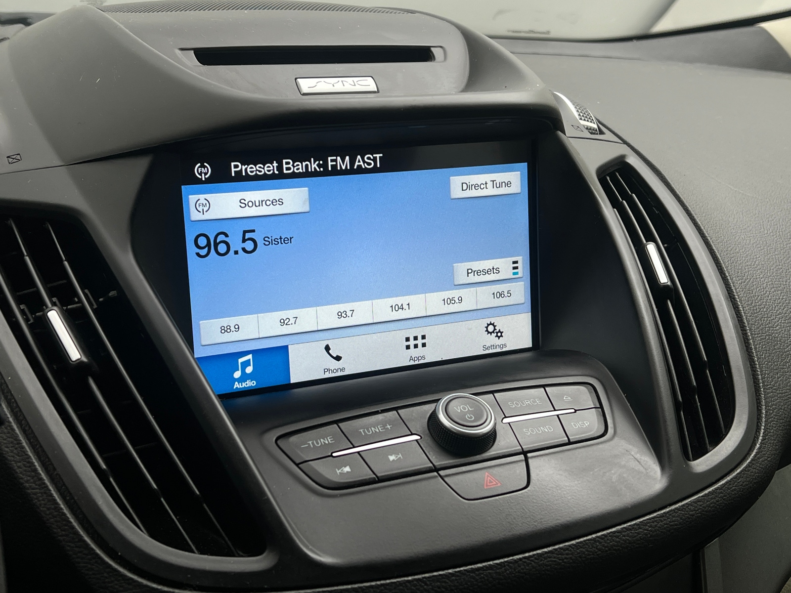 Thumbnail: 2017 Ford Escape - 4