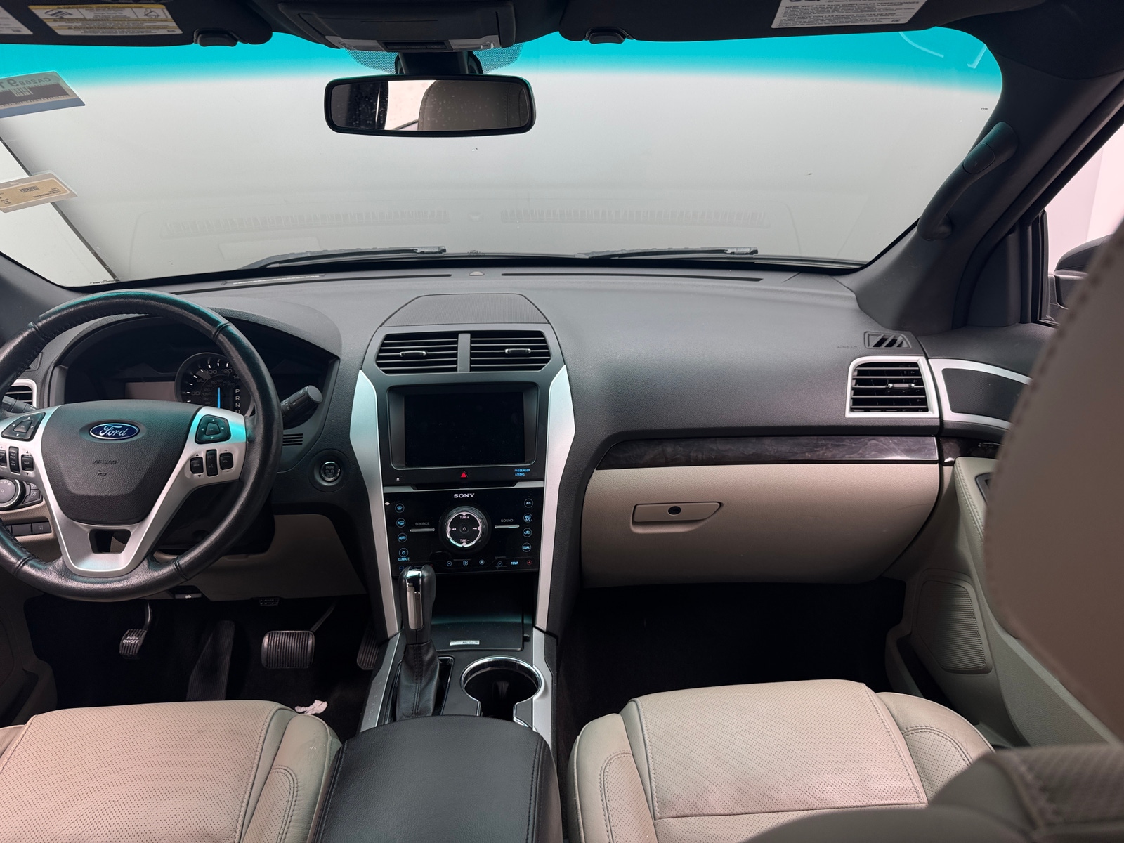 Thumbnail: 2015 Ford Explorer - 2