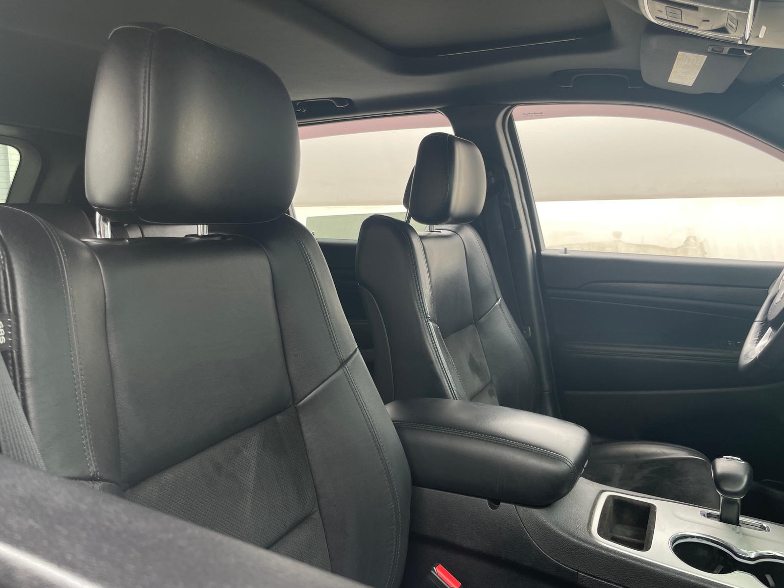 Thumbnail: 2015 Jeep Grand Cherokee - 2