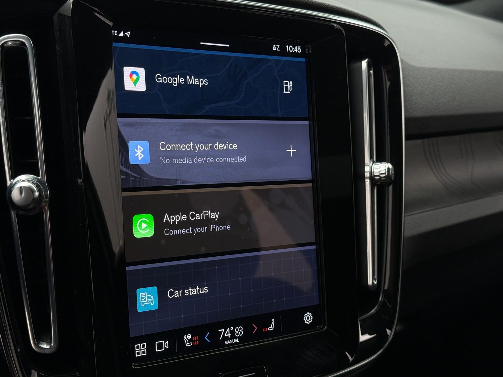 Thumbnail: 2023 Volvo C40 - 4