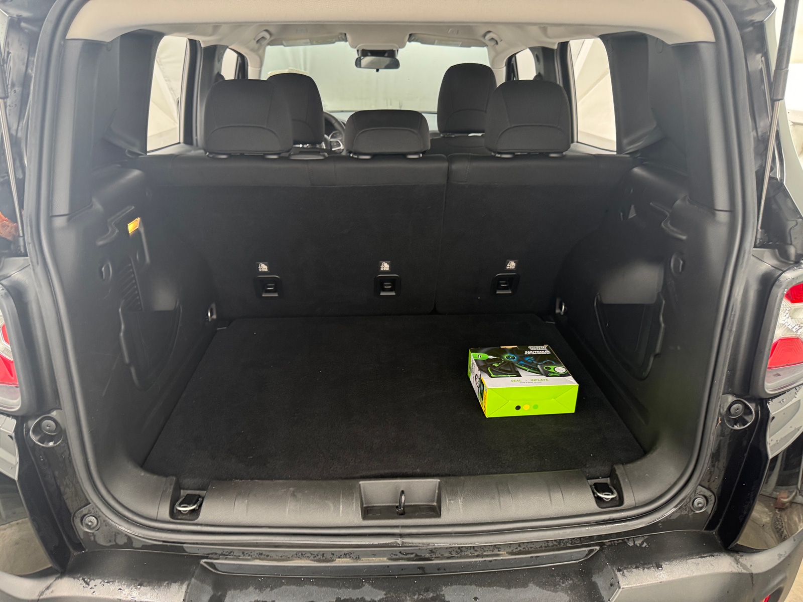 Thumbnail: 2021 Jeep Renegade - 7