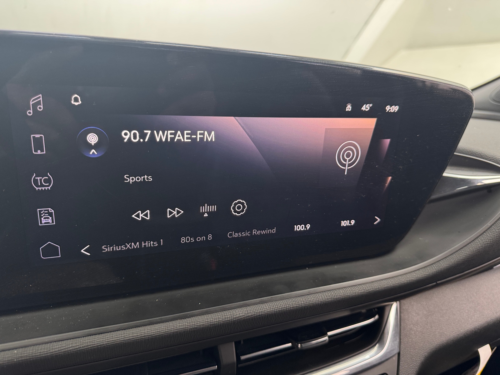 Thumbnail: 2025 Buick Envista - 4