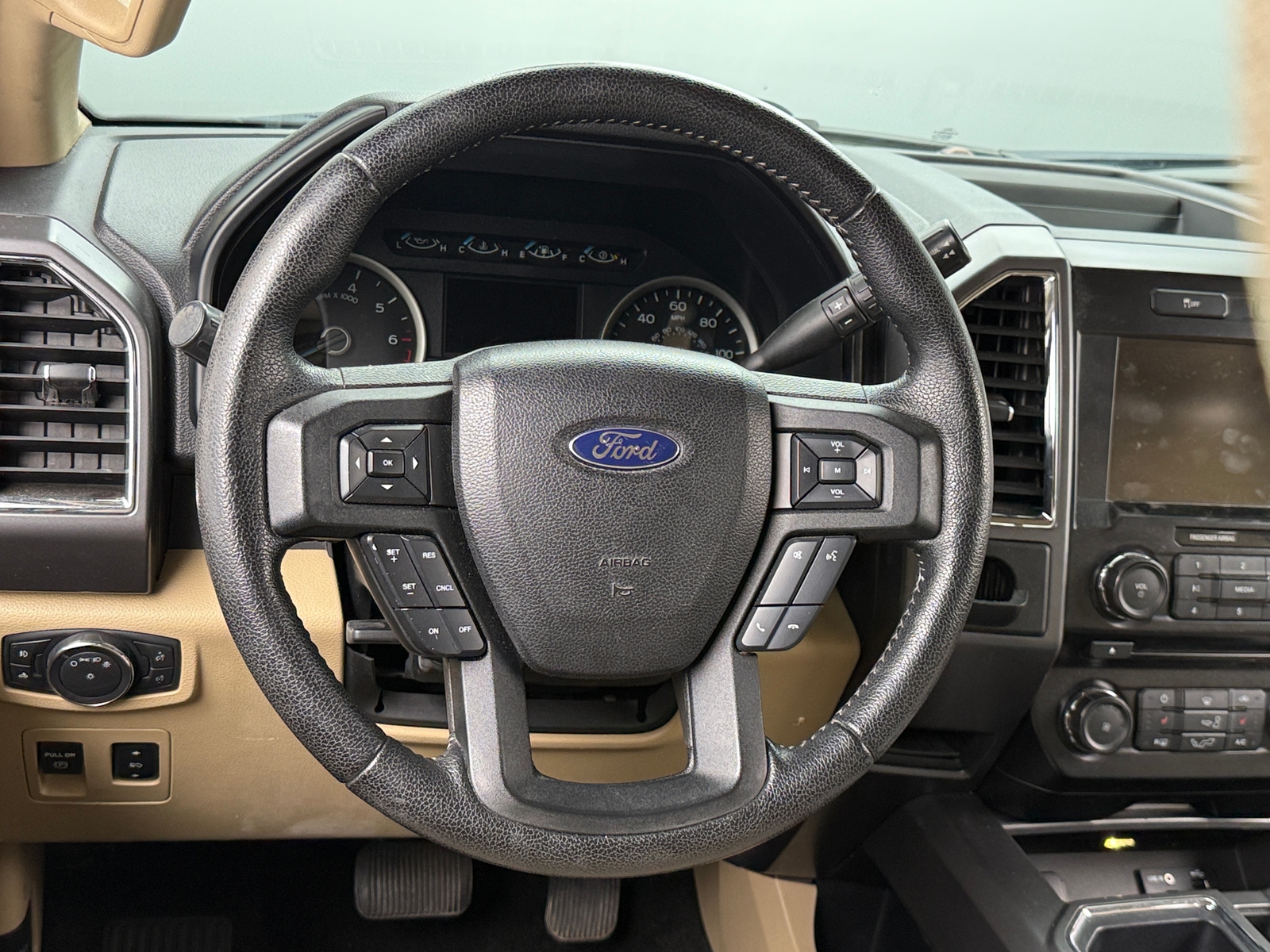 Thumbnail: 2015 Ford Econoline - 5