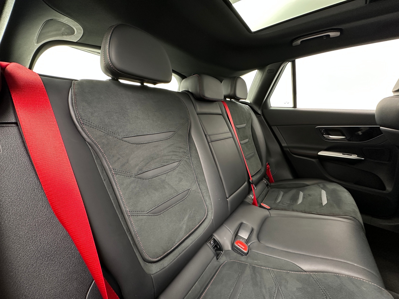 Thumbnail: 2025 Mercedes-Benz GLC - 5