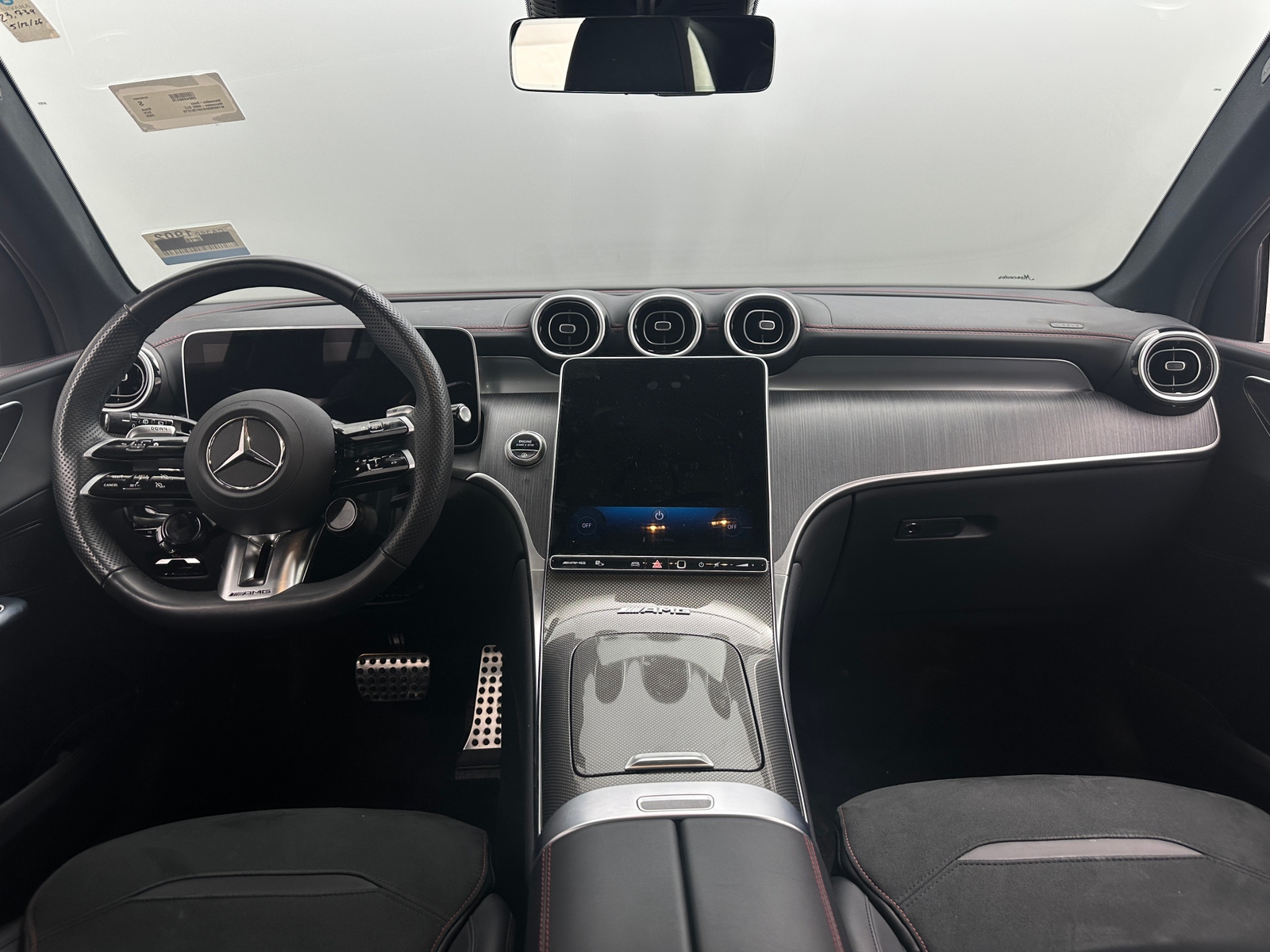 Thumbnail: 2025 Mercedes-Benz GLC - 2