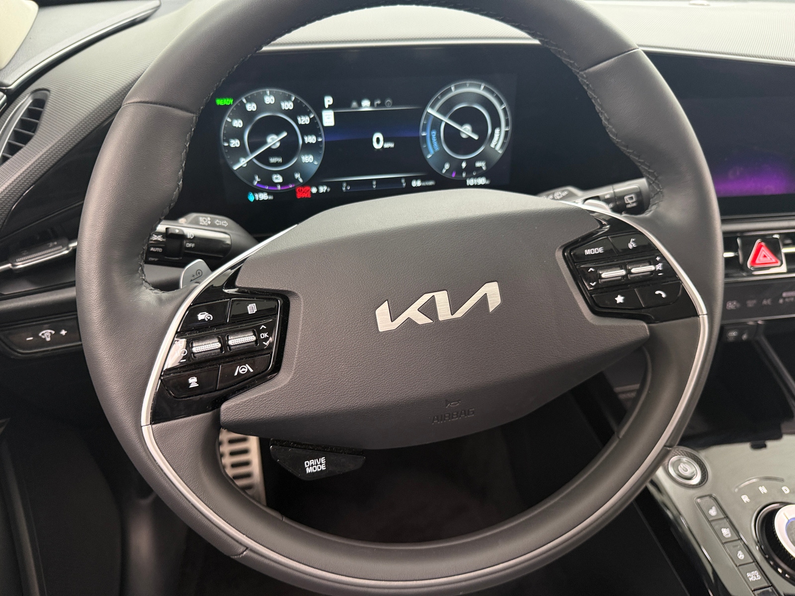 Thumbnail: 2024 Kia Niro - 4