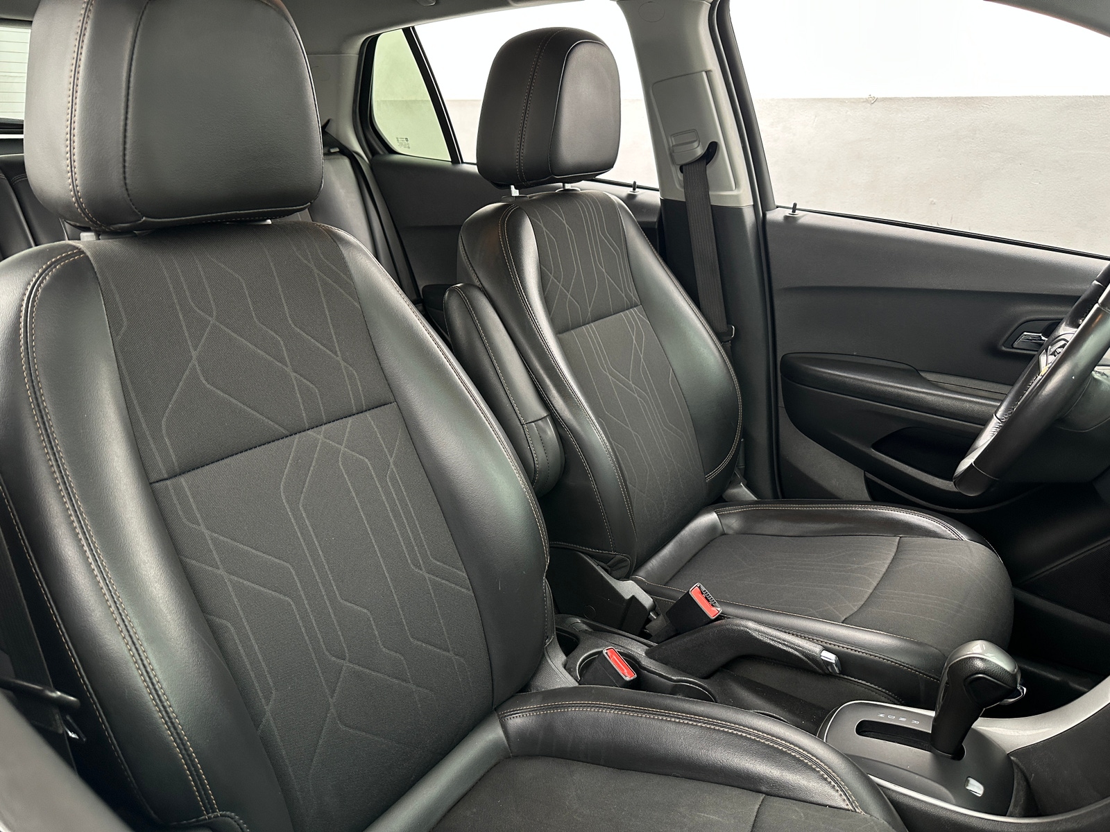 Thumbnail: 2021 Chevrolet Trax - 2