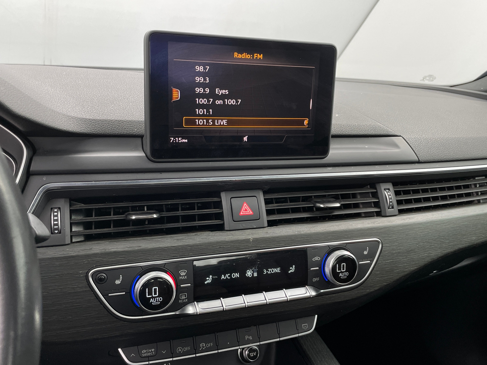 Thumbnail: 2019 Audi A4 - 3