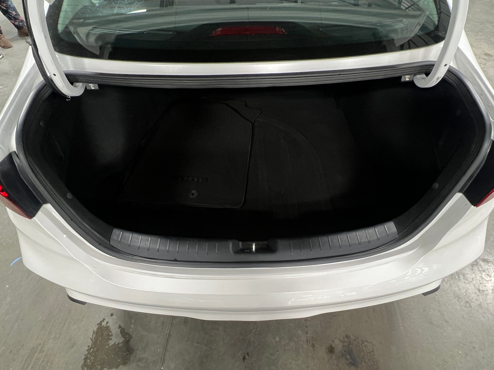 Thumbnail: 2023 Kia Forte - 7