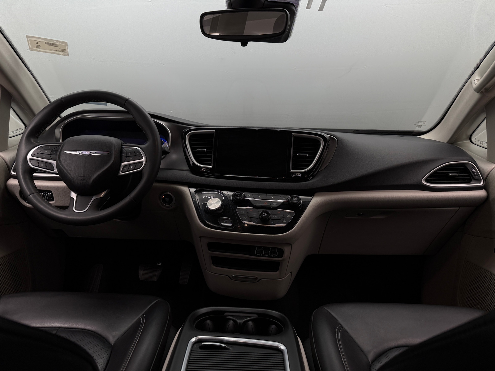 Thumbnail: 2023 Chrysler Pacifica - 2