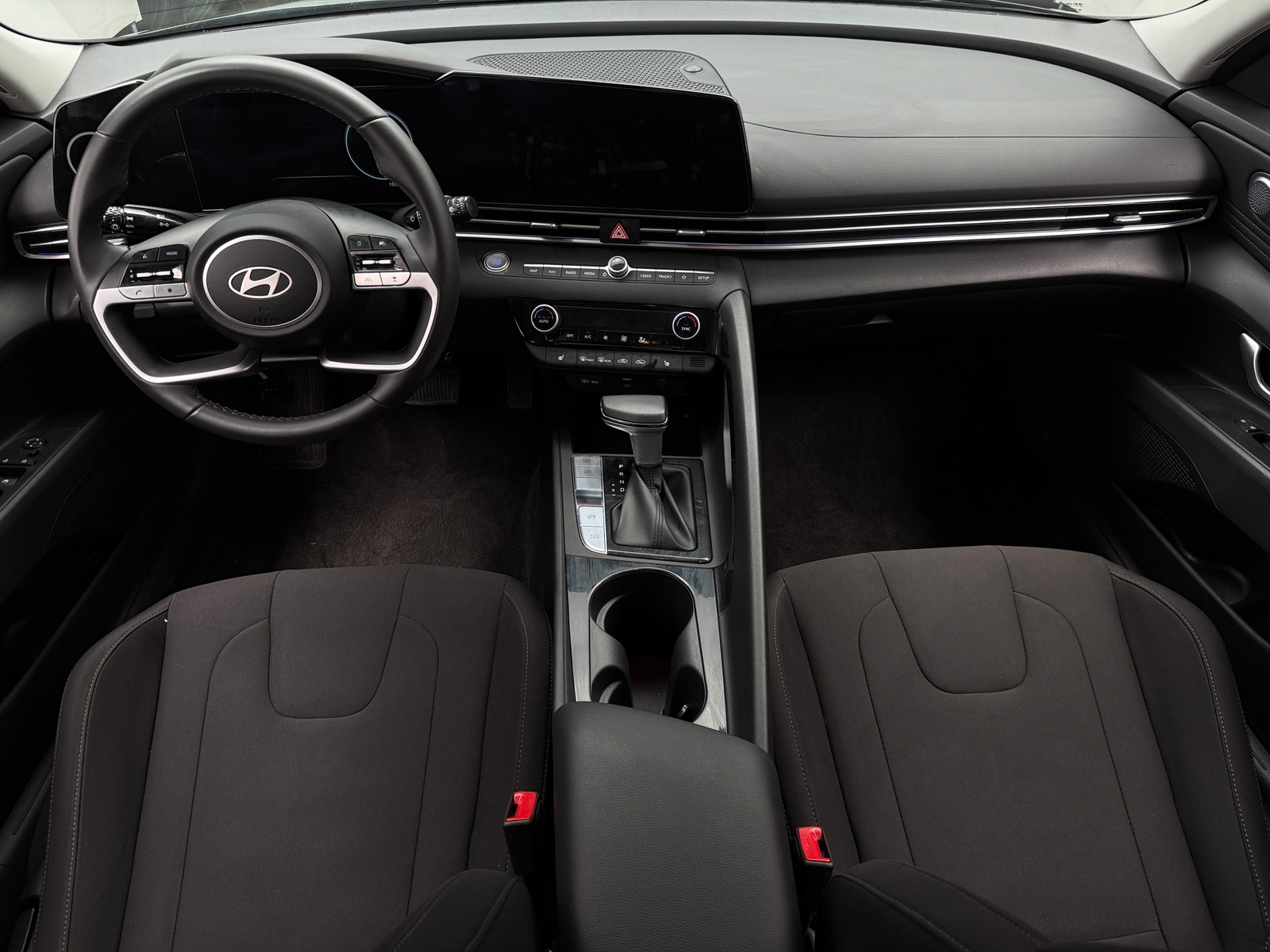 Thumbnail: 2025 Hyundai Elantra - 3