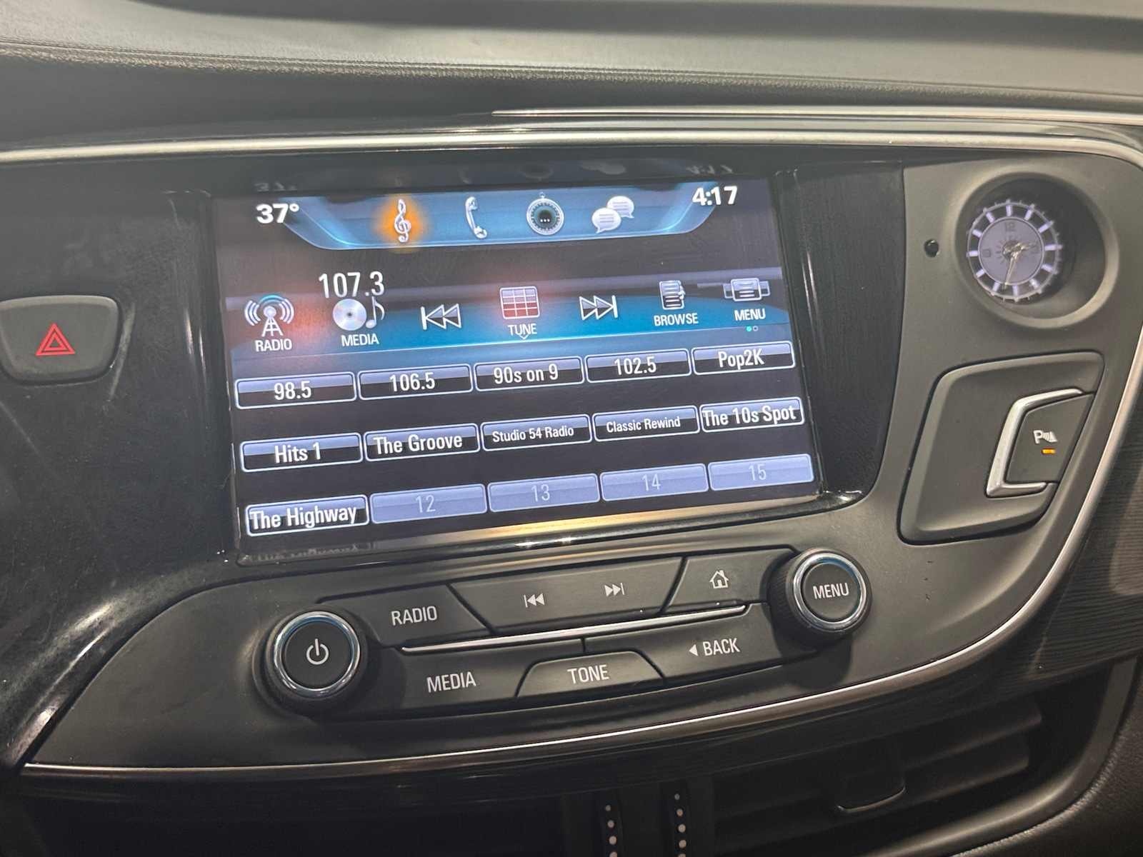 Thumbnail: 2017 Buick Envision - 3