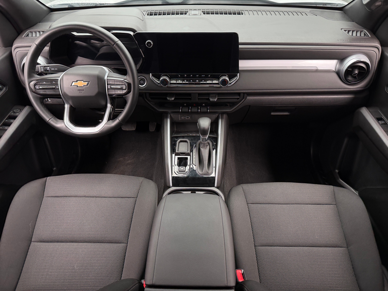 Thumbnail: 2024 Chevrolet Colorado - 3