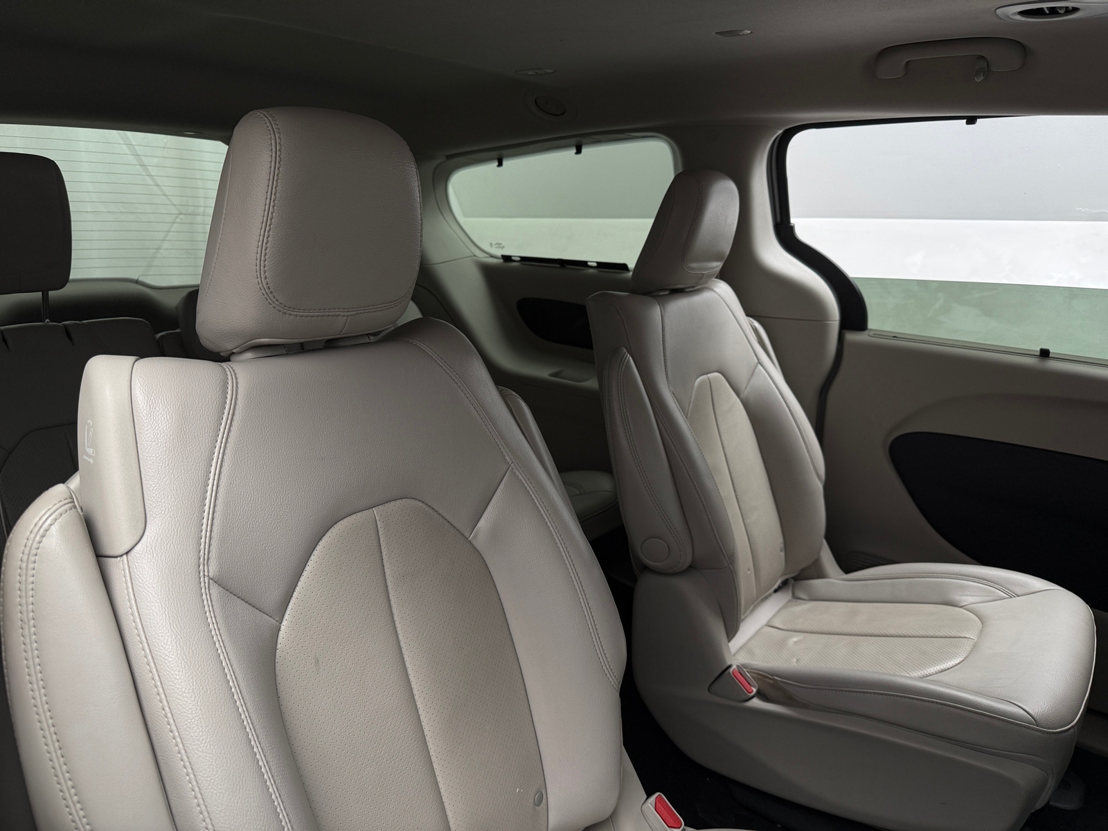 Thumbnail: 2021 Chrysler Pacifica - 5