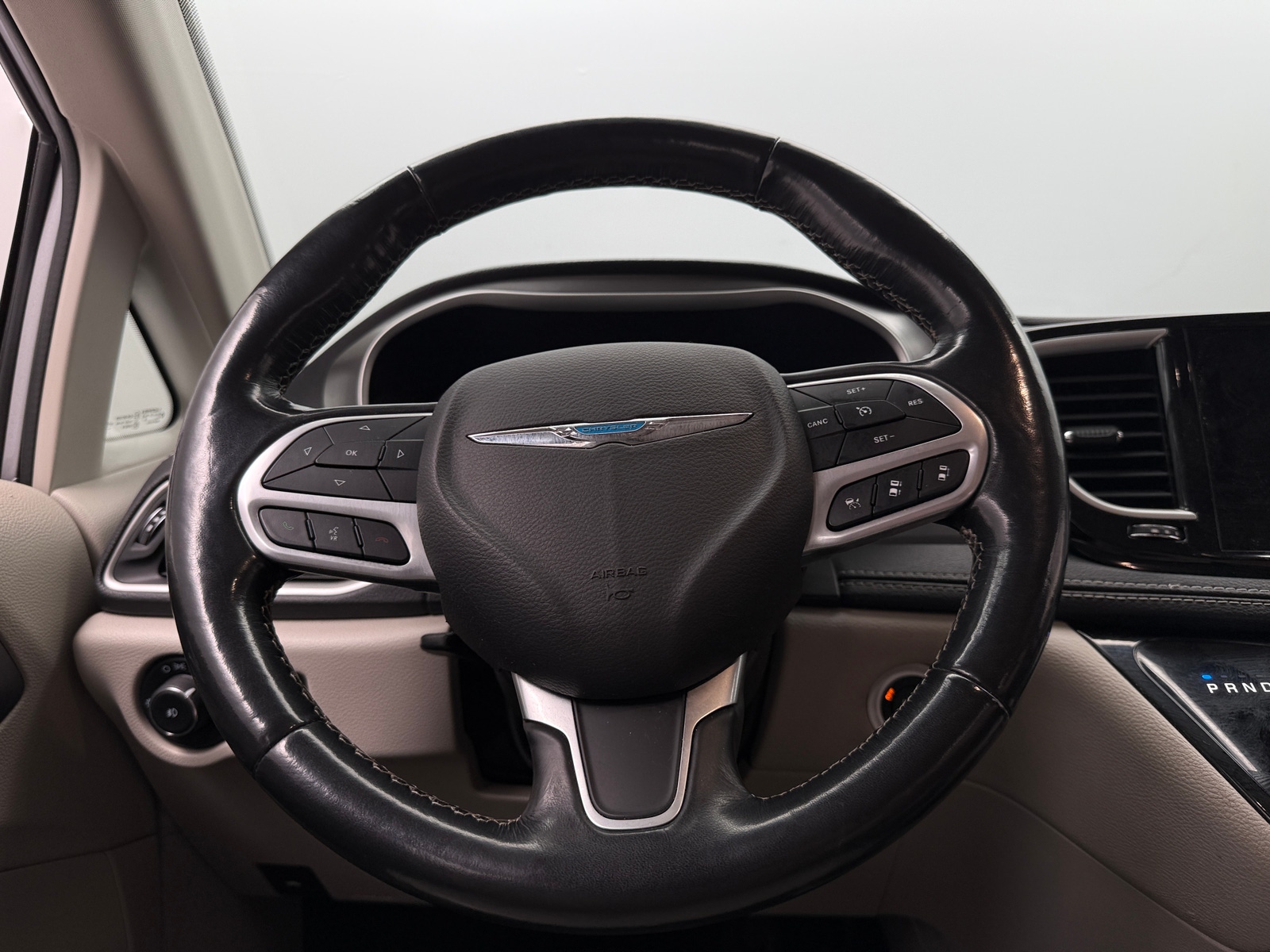Thumbnail: 2021 Chrysler Pacifica - 4