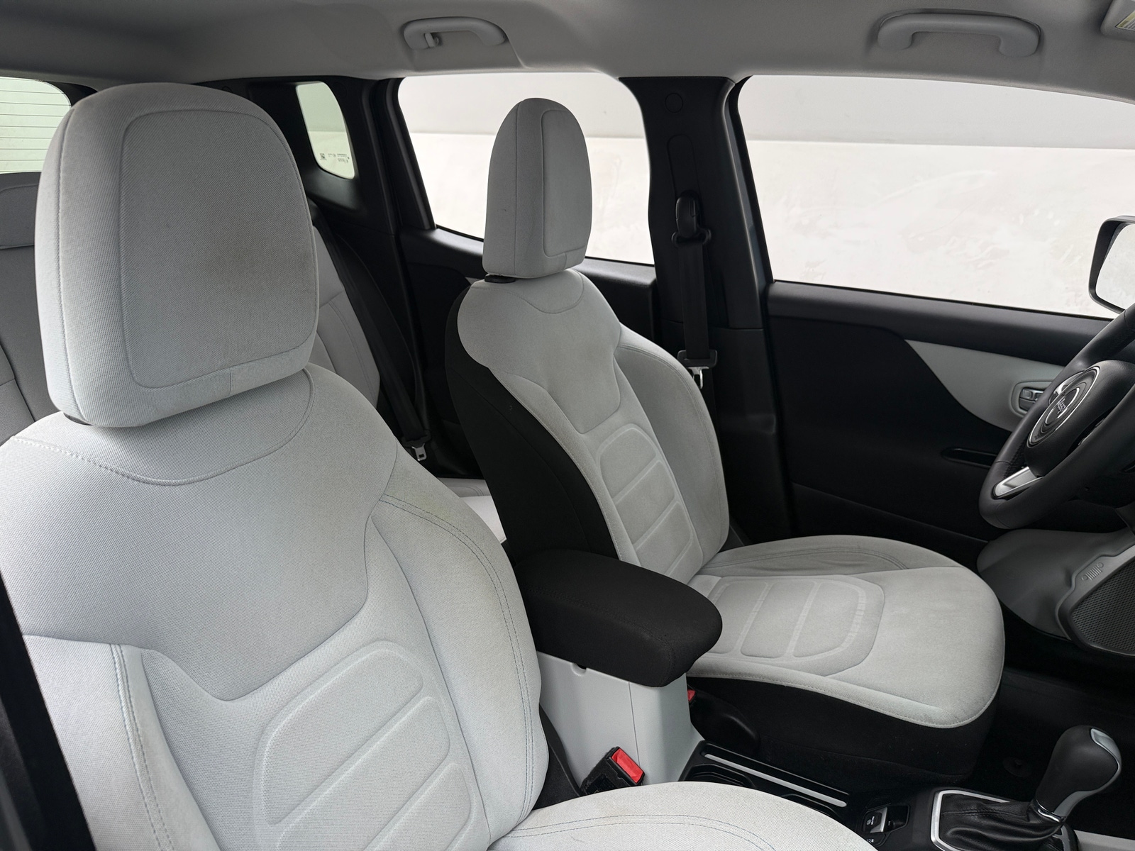 Thumbnail: 2018 Jeep Renegade - 2