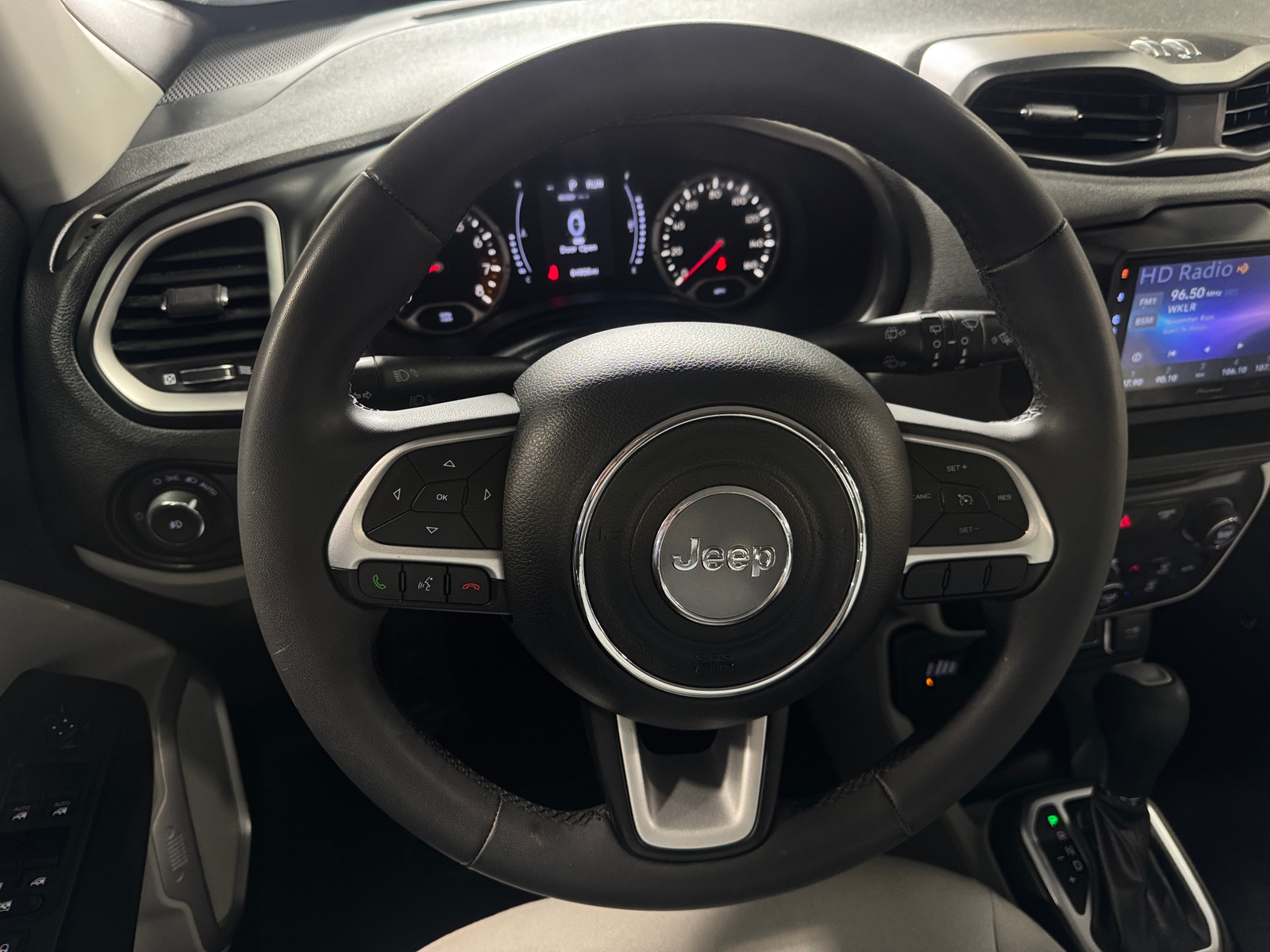 Thumbnail: 2018 Jeep Renegade - 5