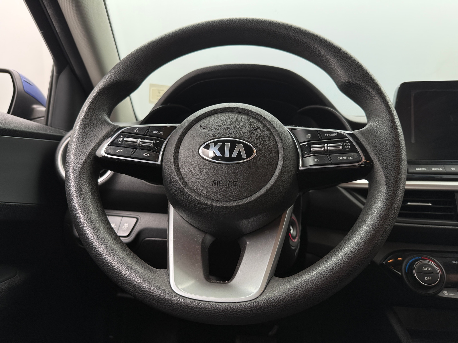 Thumbnail: 2019 Kia Forte - 5