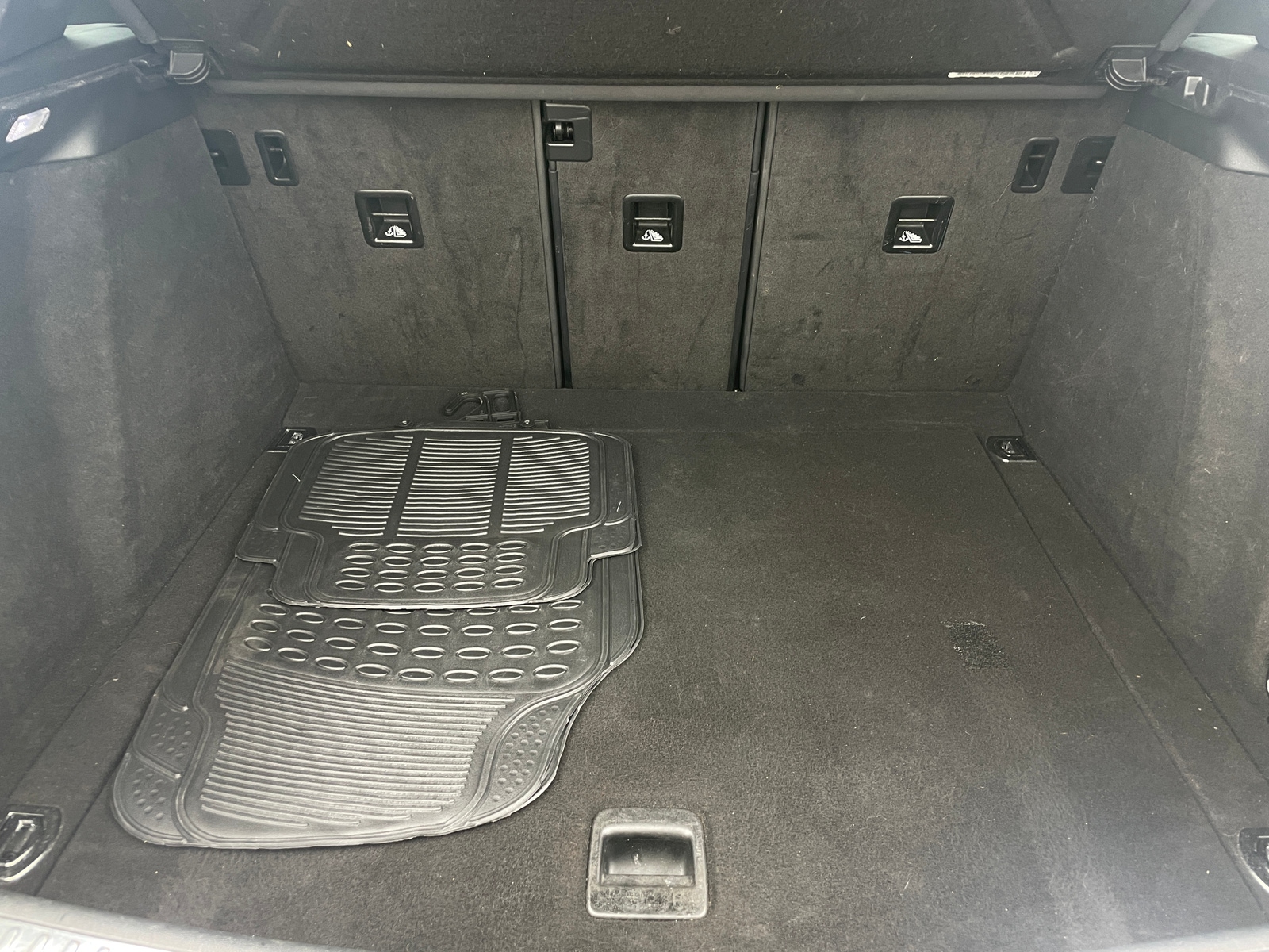 Thumbnail: 2018 Porsche Macan - 6