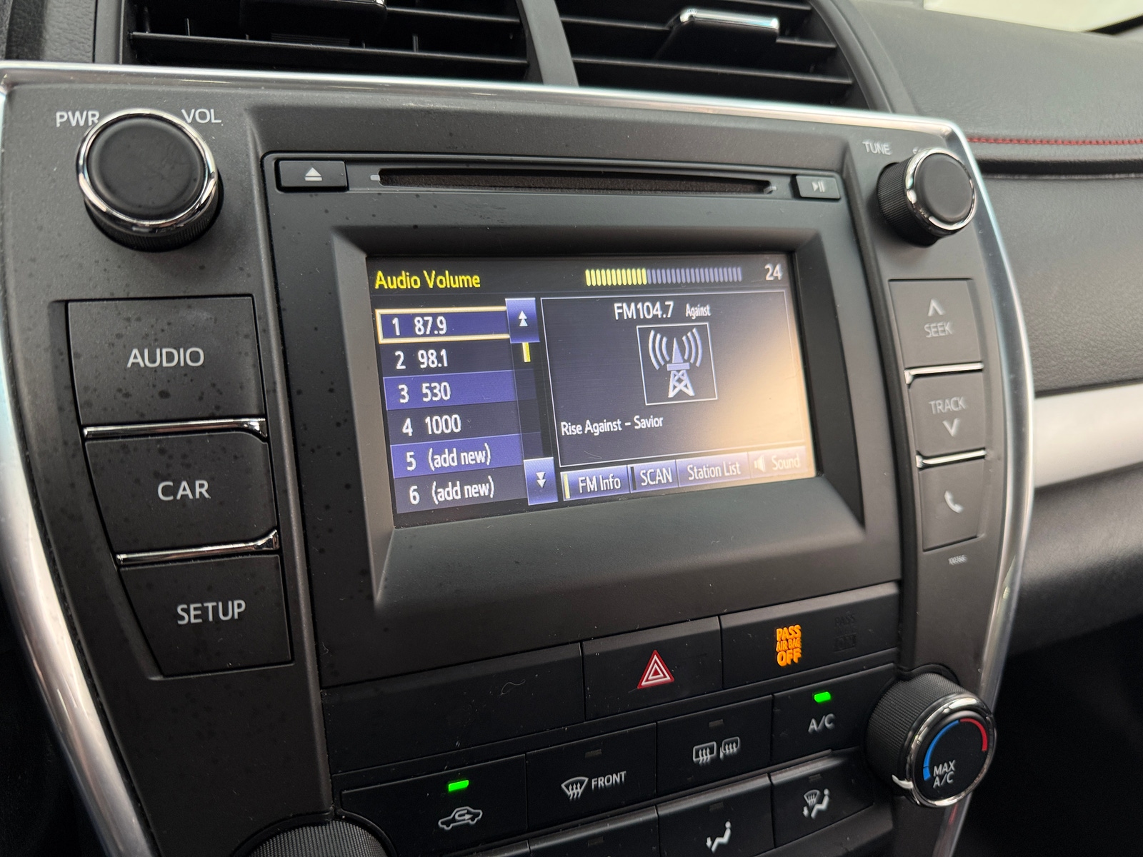 Thumbnail: 2015 Toyota Camry - 4