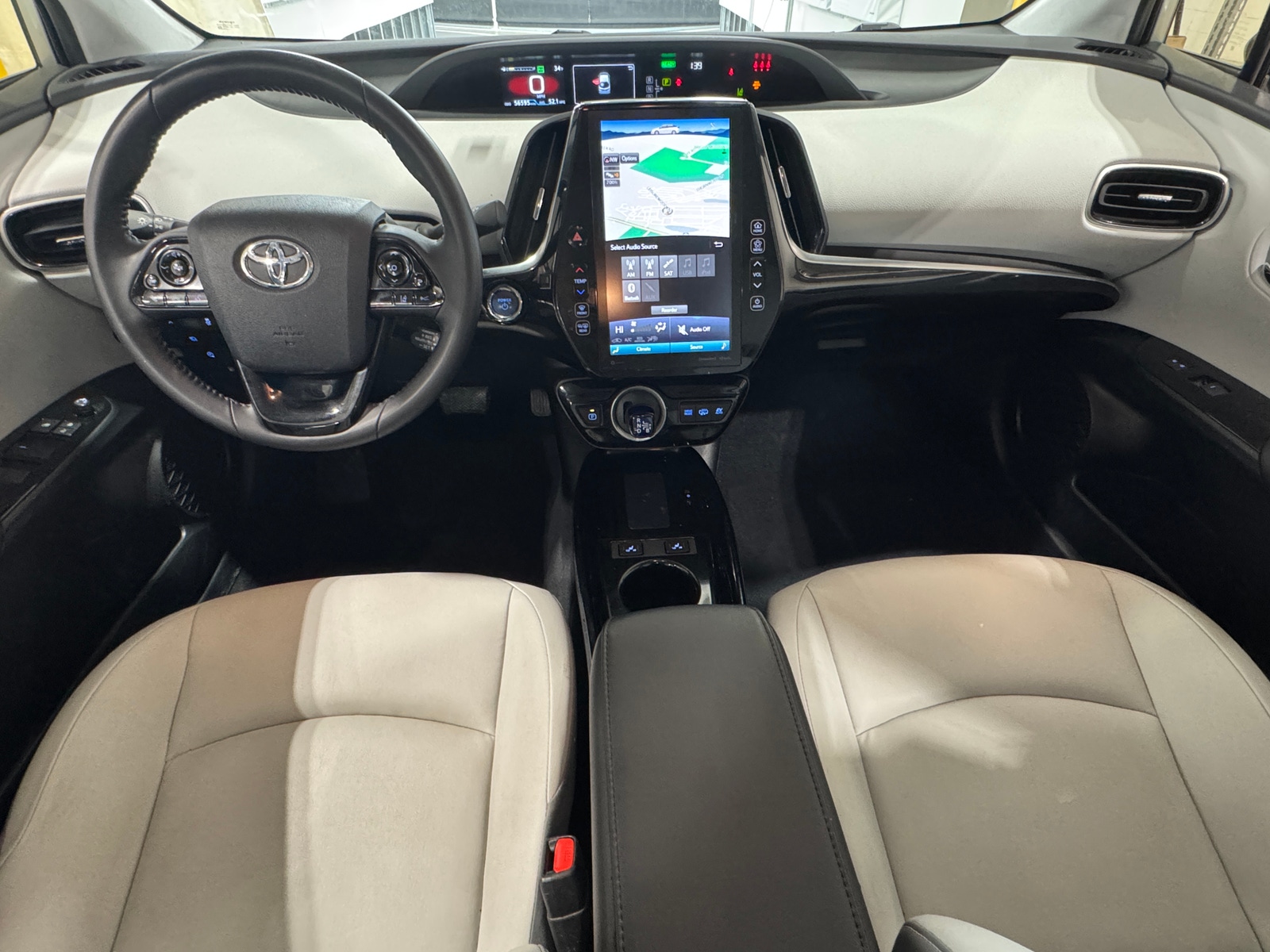 Thumbnail: 2022 Toyota Prius Prime - 3