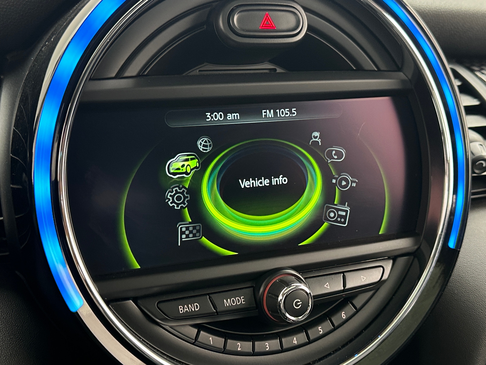 Thumbnail: 2016 MINI Cooper Hardtop - 3