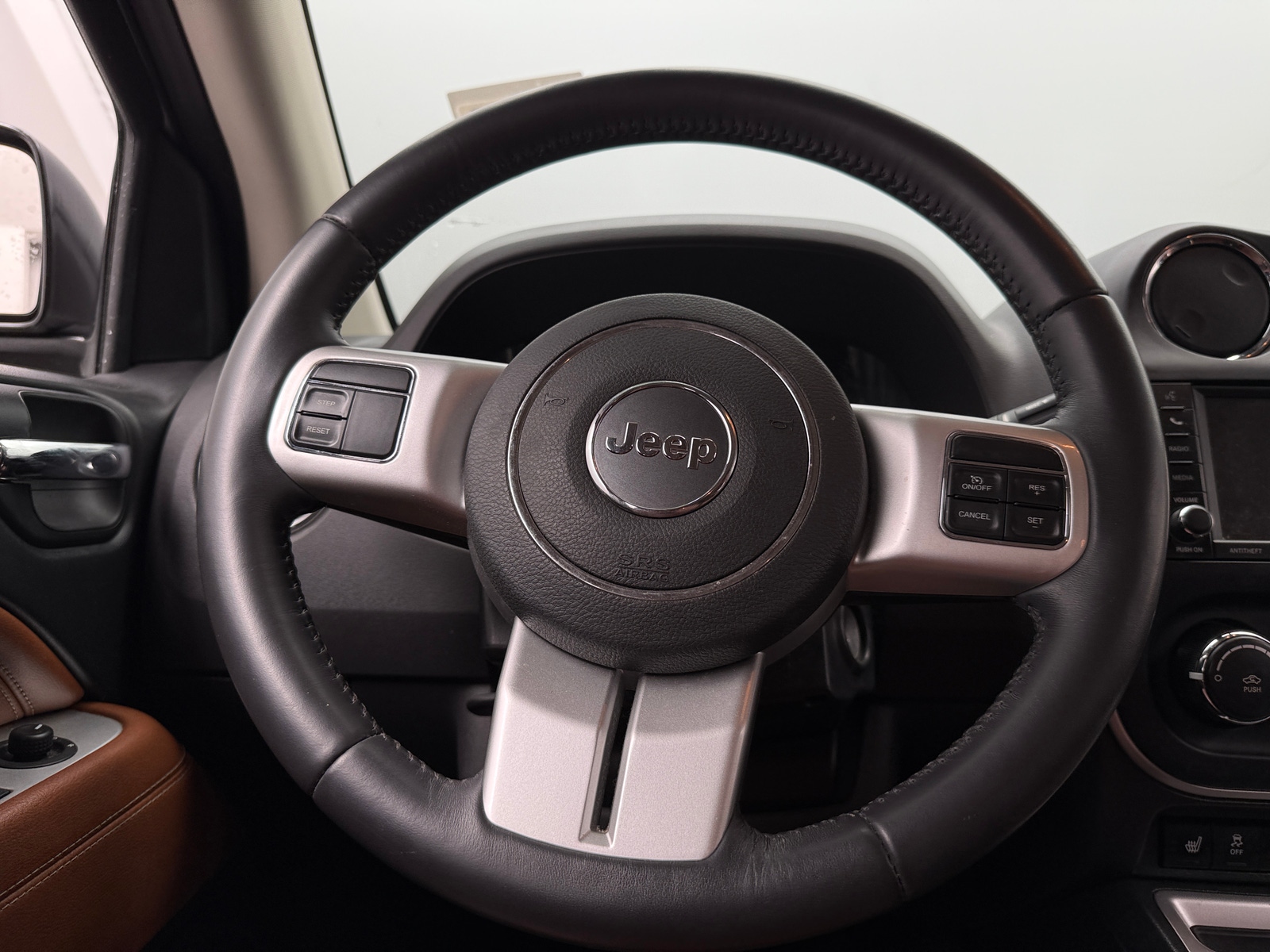 Thumbnail: 2017 Jeep Compass - 4