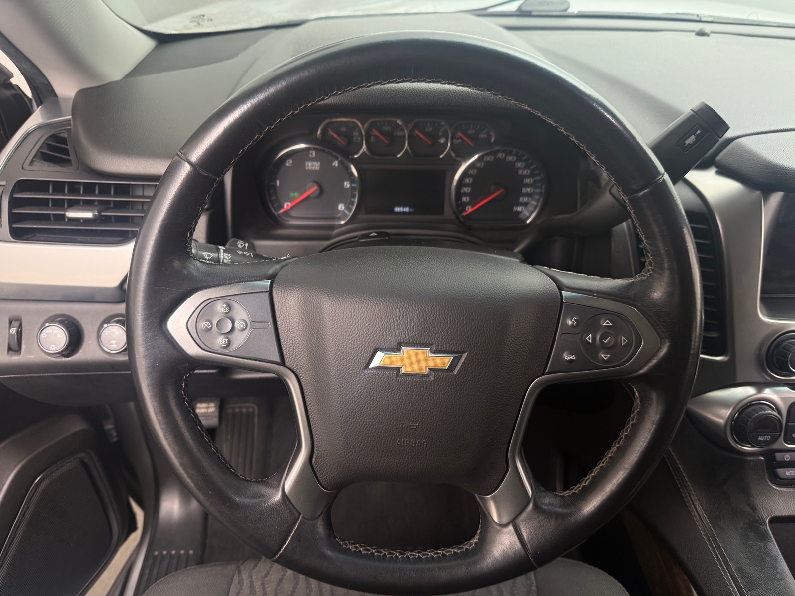 Thumbnail: 2019 Chevrolet Tahoe - 5