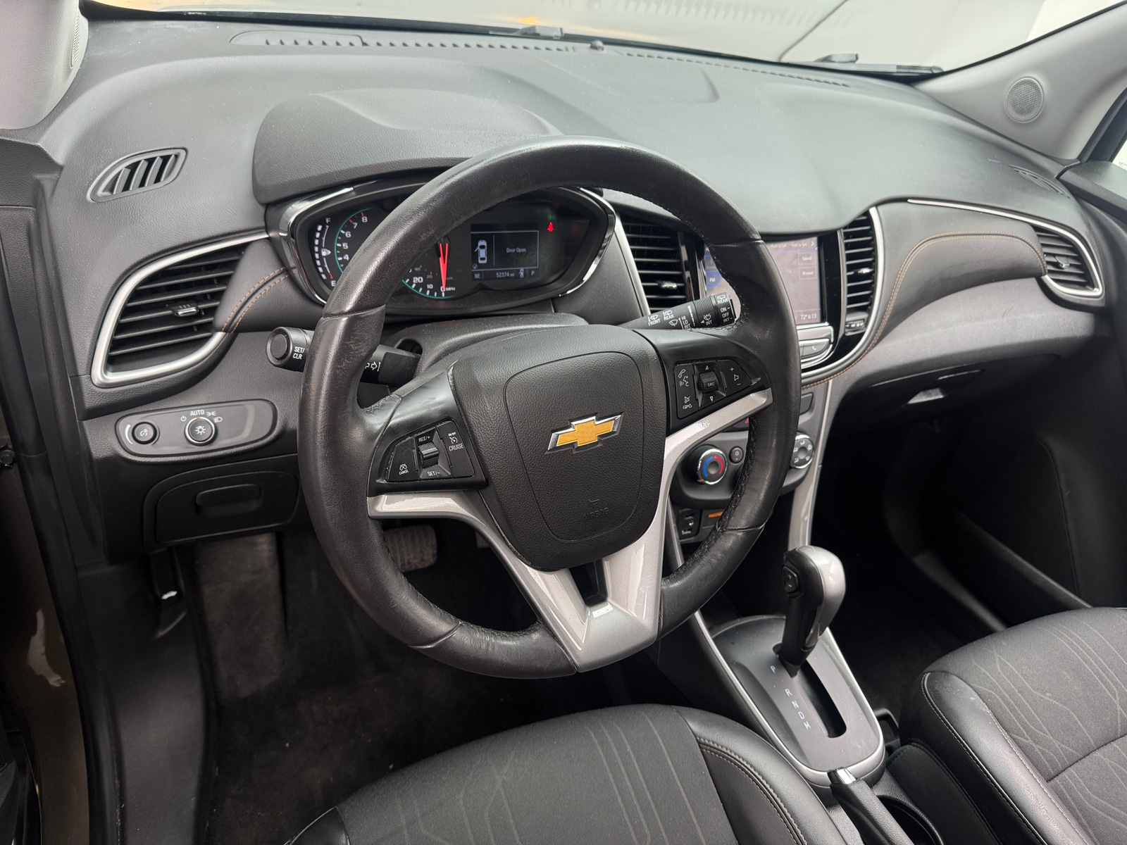 Thumbnail: 2022 Chevrolet Trax - 3
