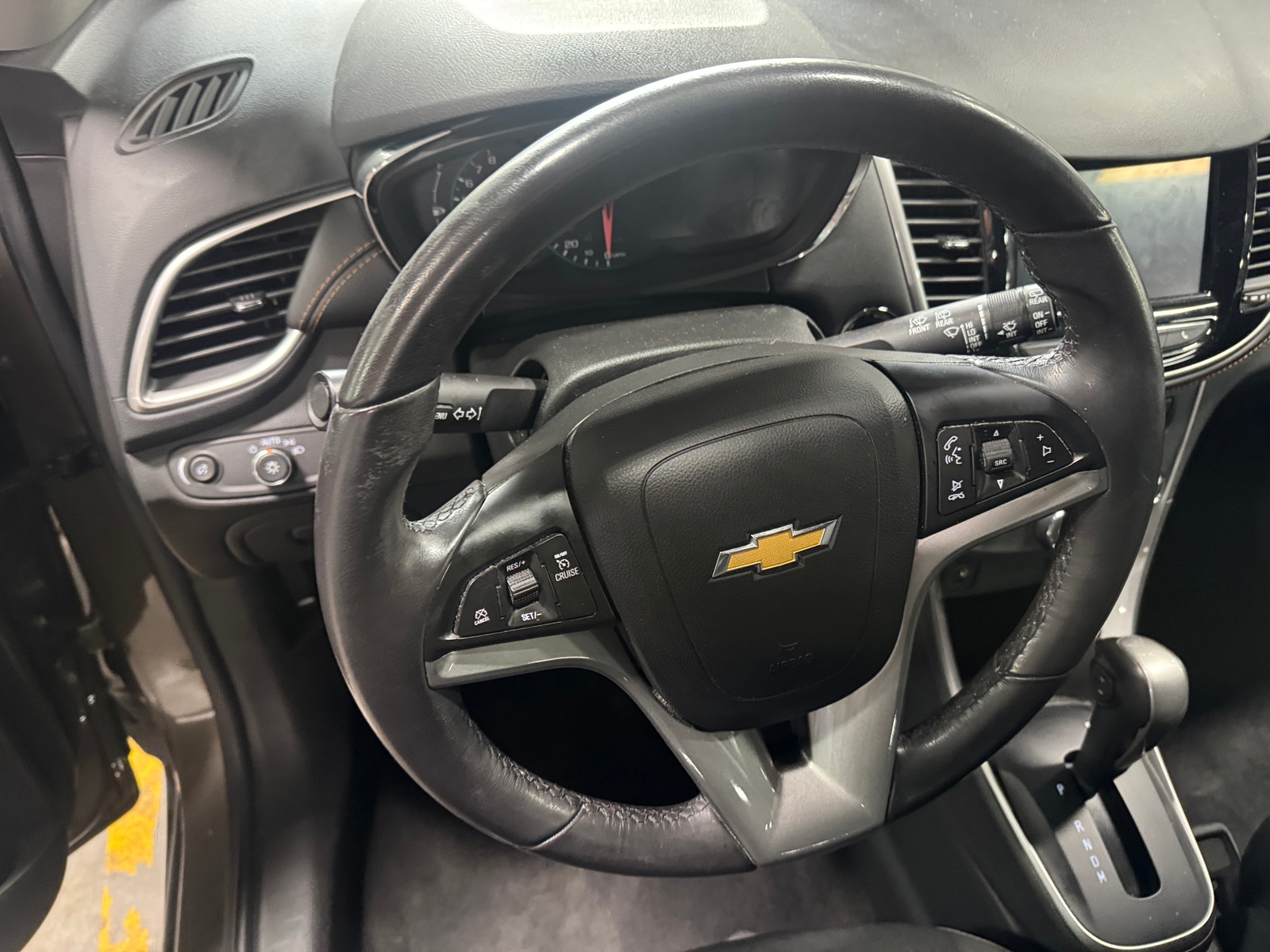 Thumbnail: 2022 Chevrolet Trax - 5