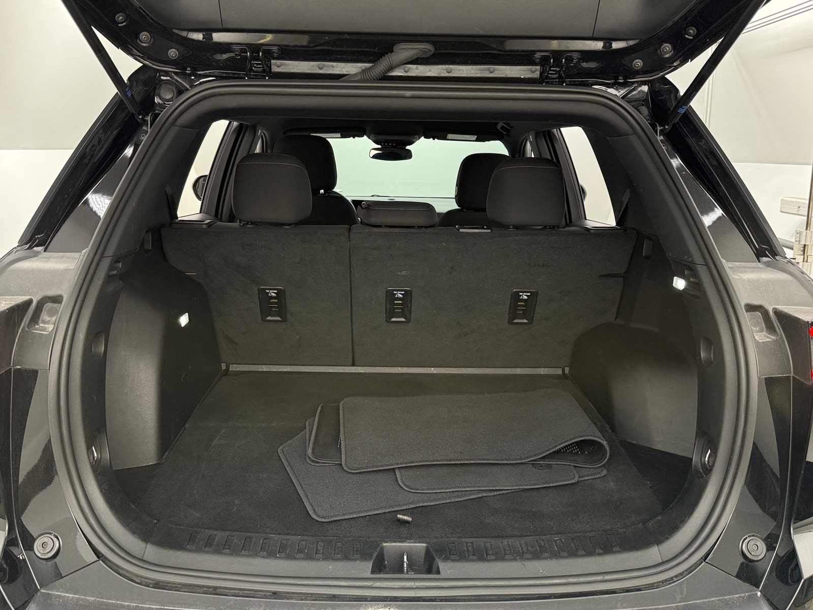 Thumbnail: 2025 Chevrolet Equinox - 7