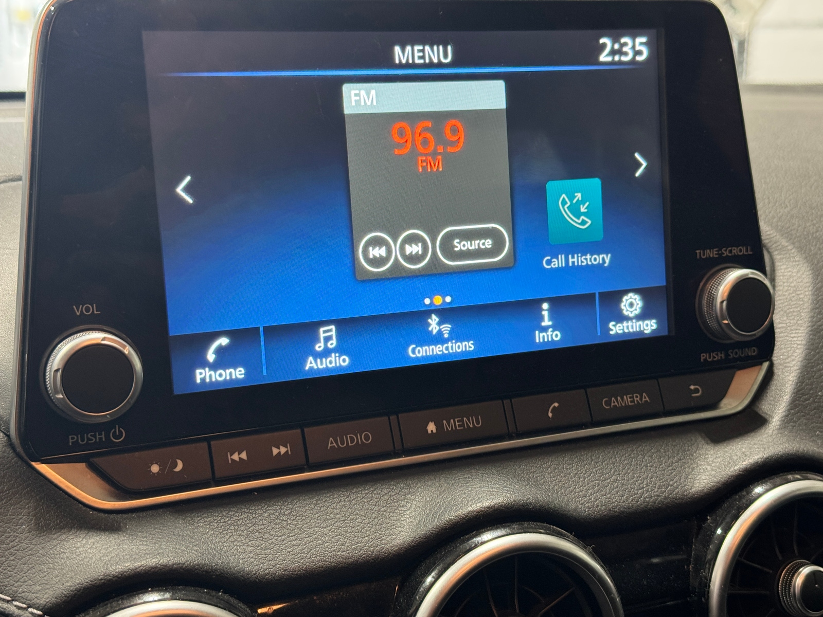 Thumbnail: 2023 Nissan Sentra - 4