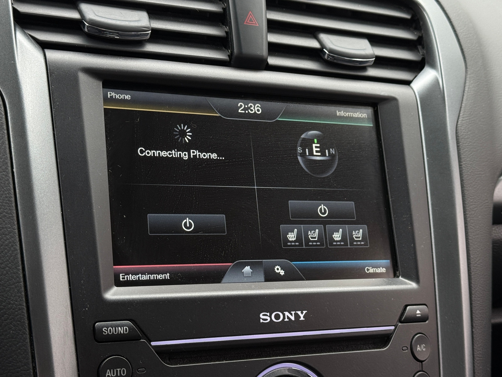 Thumbnail: 2016 Ford Fusion - 3