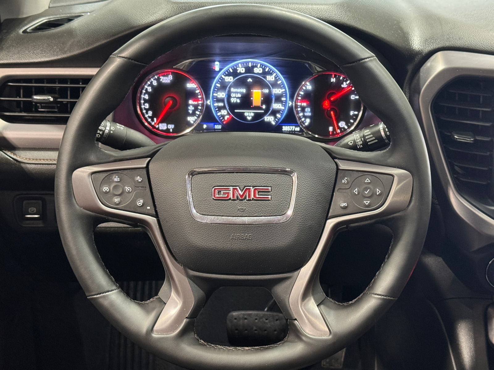 Thumbnail: 2023 GMC Acadia - 4