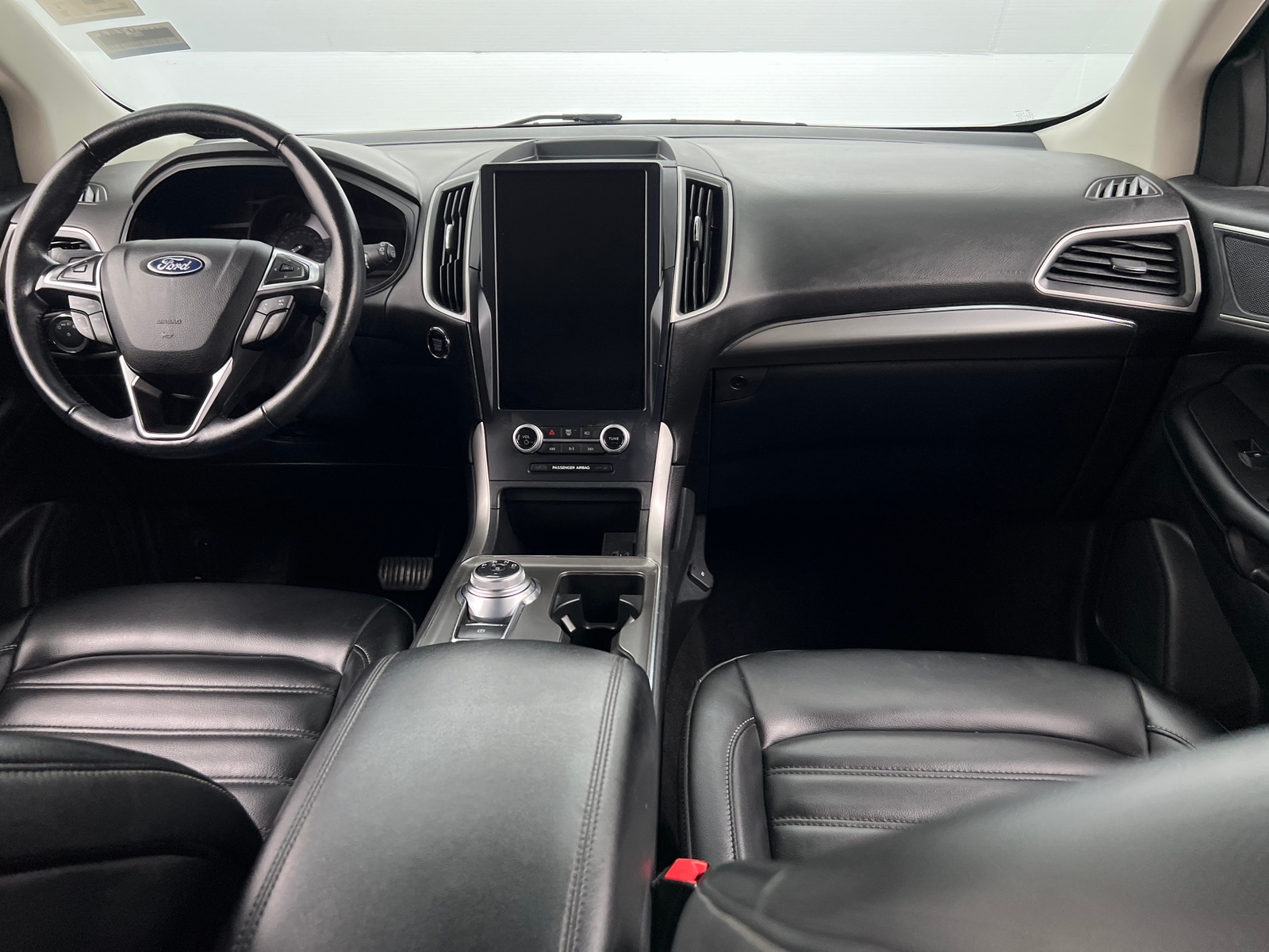 Thumbnail: 2022 Ford Edge - 2