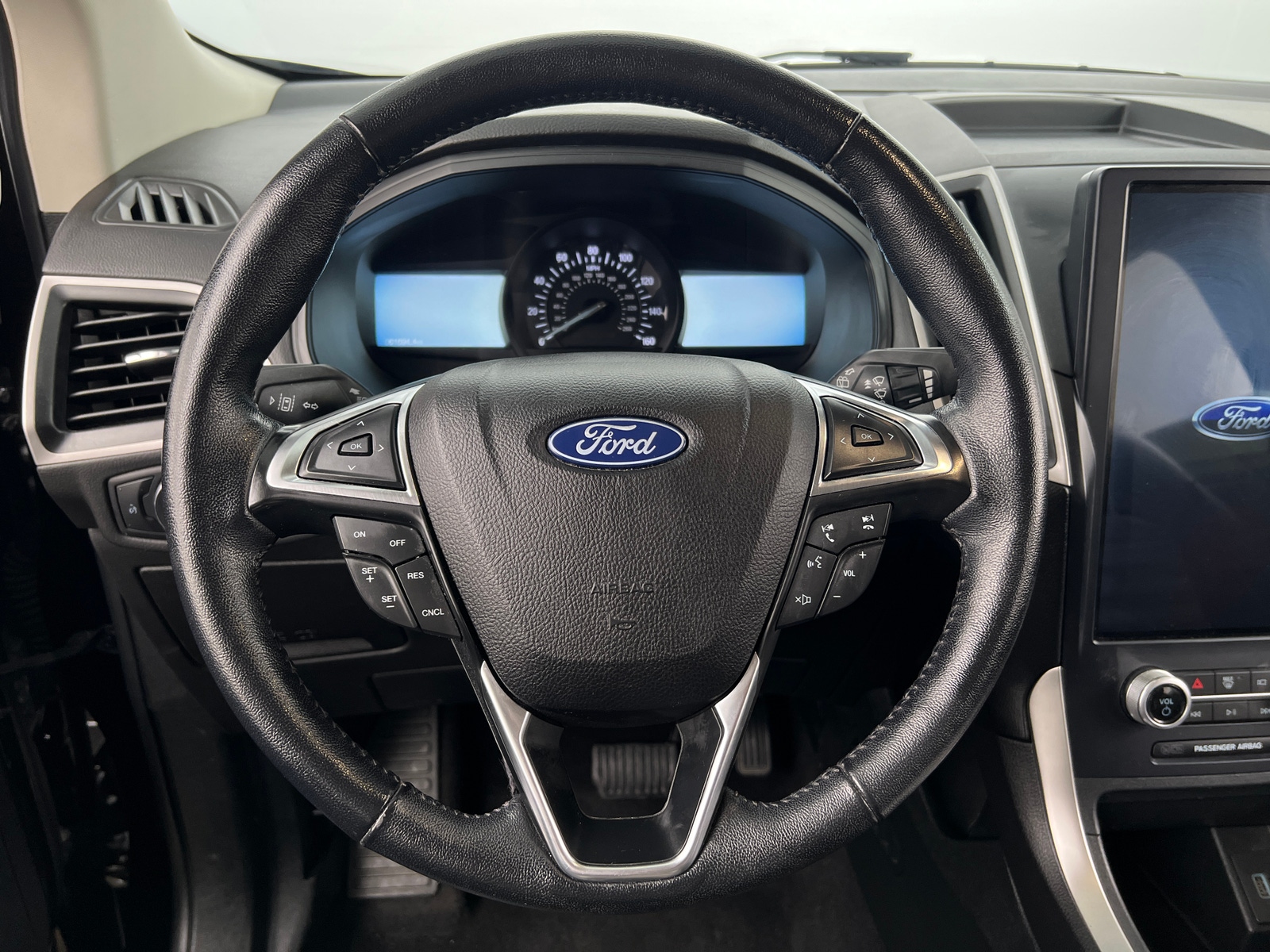 Thumbnail: 2022 Ford Edge - 4