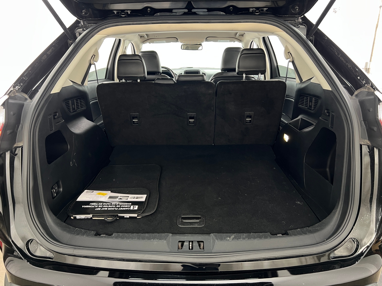 Thumbnail: 2022 Ford Edge - 6