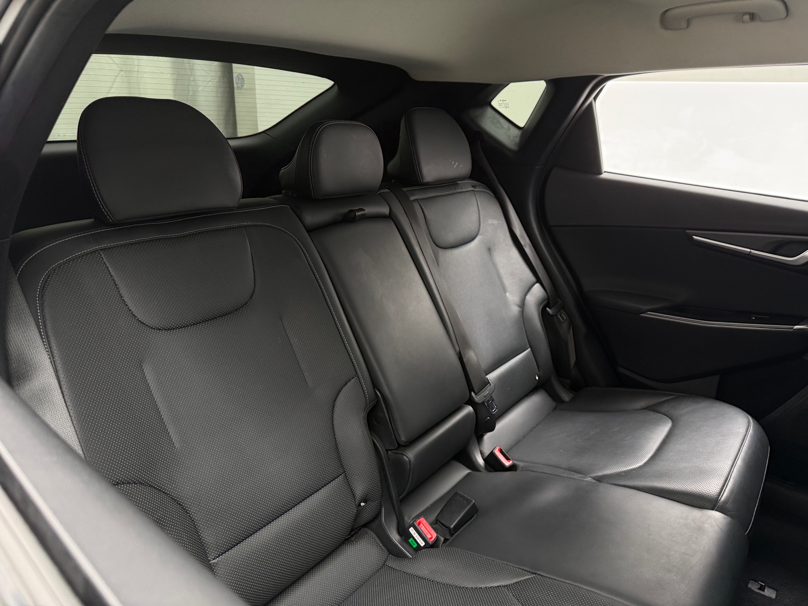 Thumbnail: 2022 Kia EV6 - 5