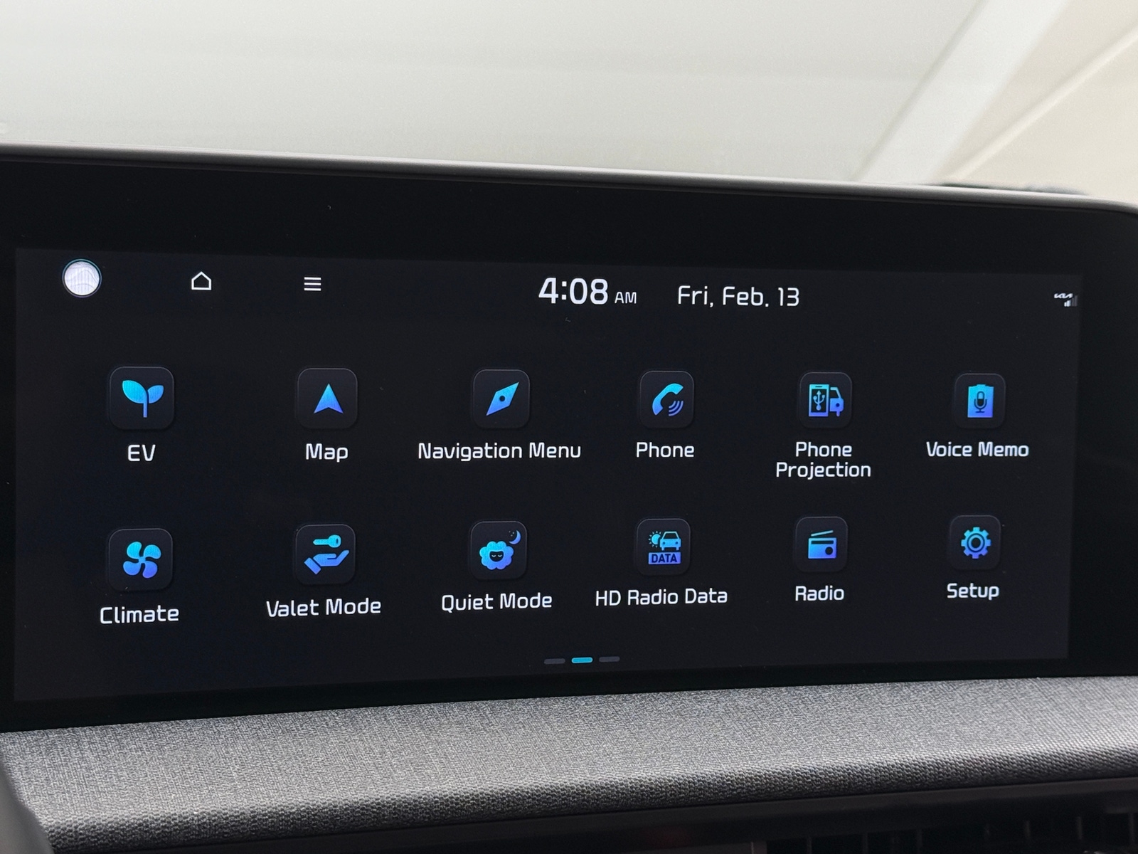 Thumbnail: 2022 Kia EV6 - 3