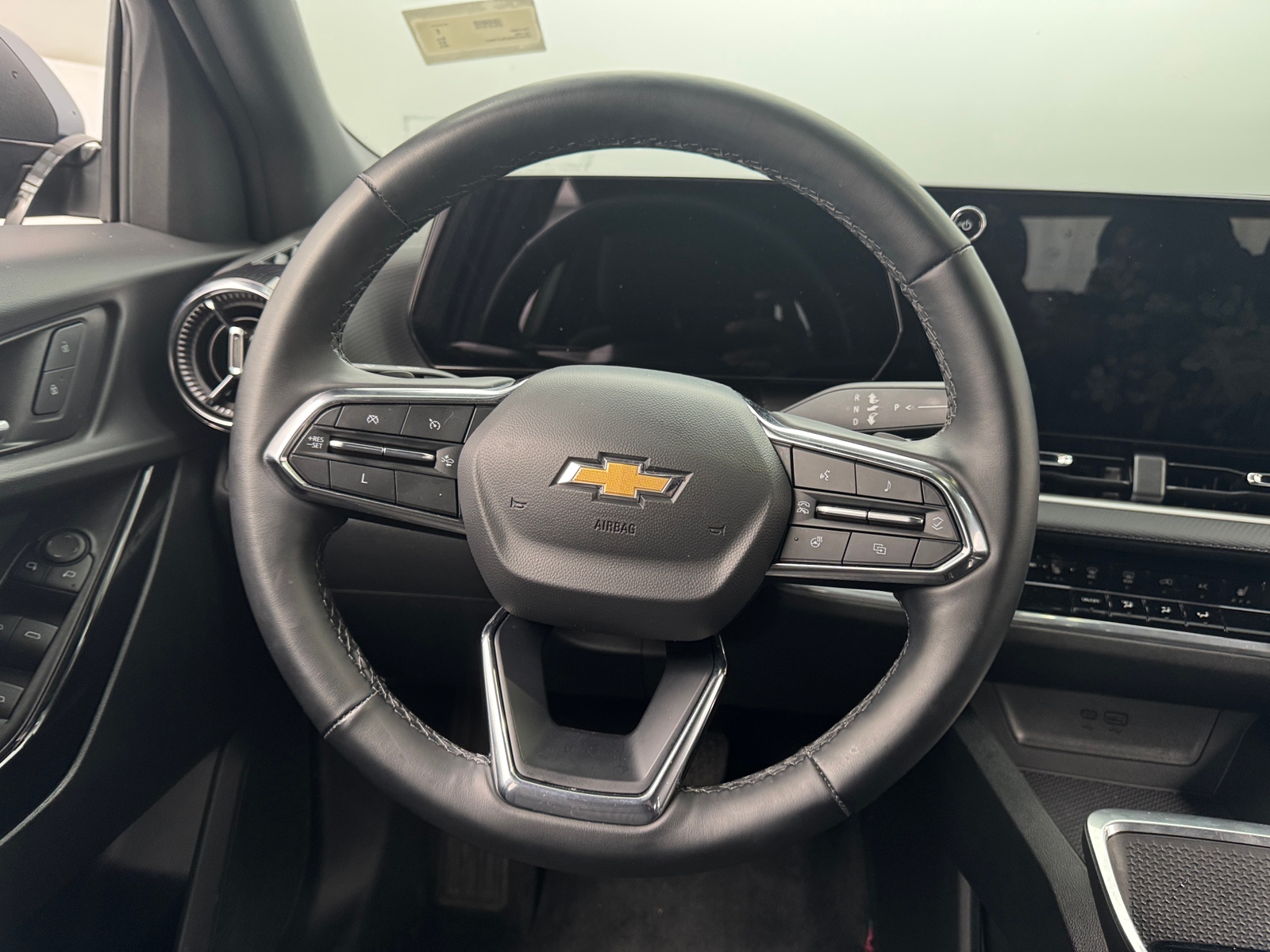 Thumbnail: 2025 Chevrolet Equinox - 5