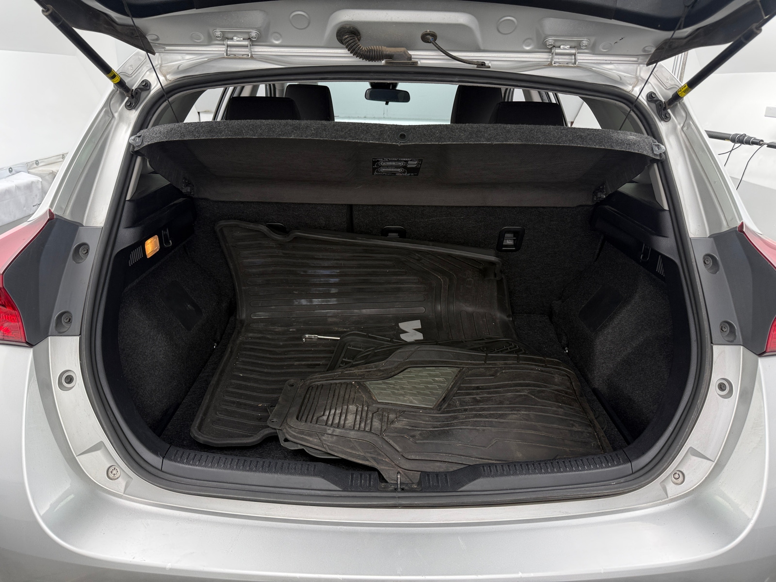 Thumbnail: 2017 Toyota Corolla iM - 7