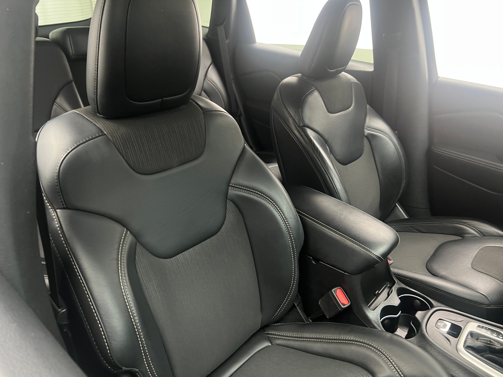 Thumbnail: 2018 Jeep Cherokee - 2