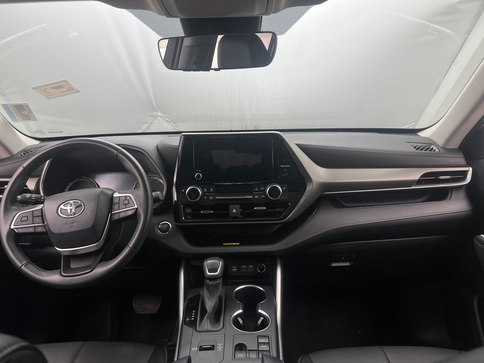 Thumbnail: 2023 Toyota Highlander - 2