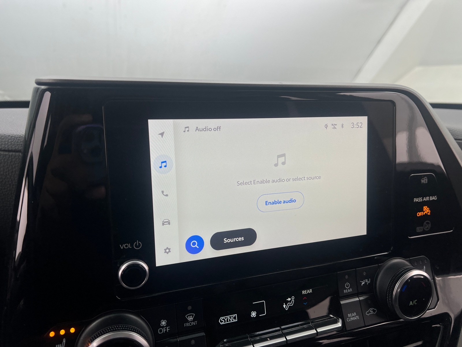 Thumbnail: 2023 Toyota Highlander - 3