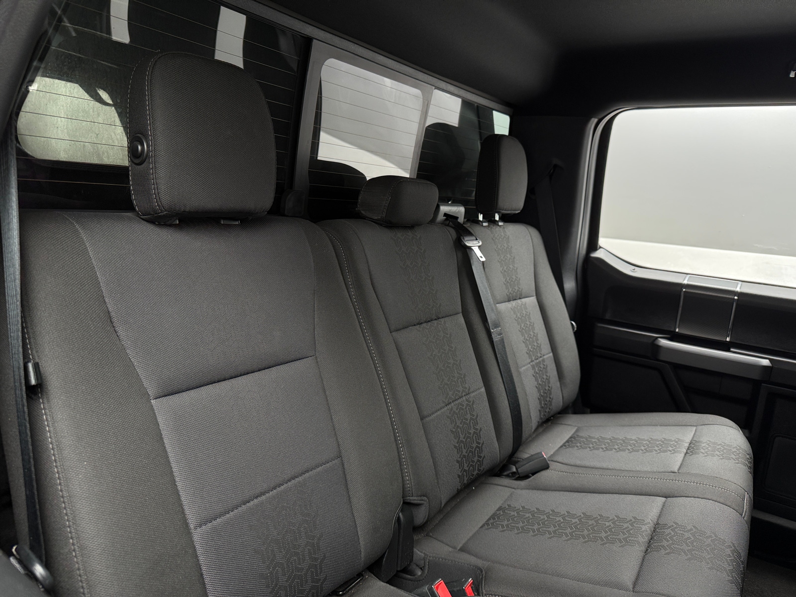 Thumbnail: 2018 Ford Econoline - 6