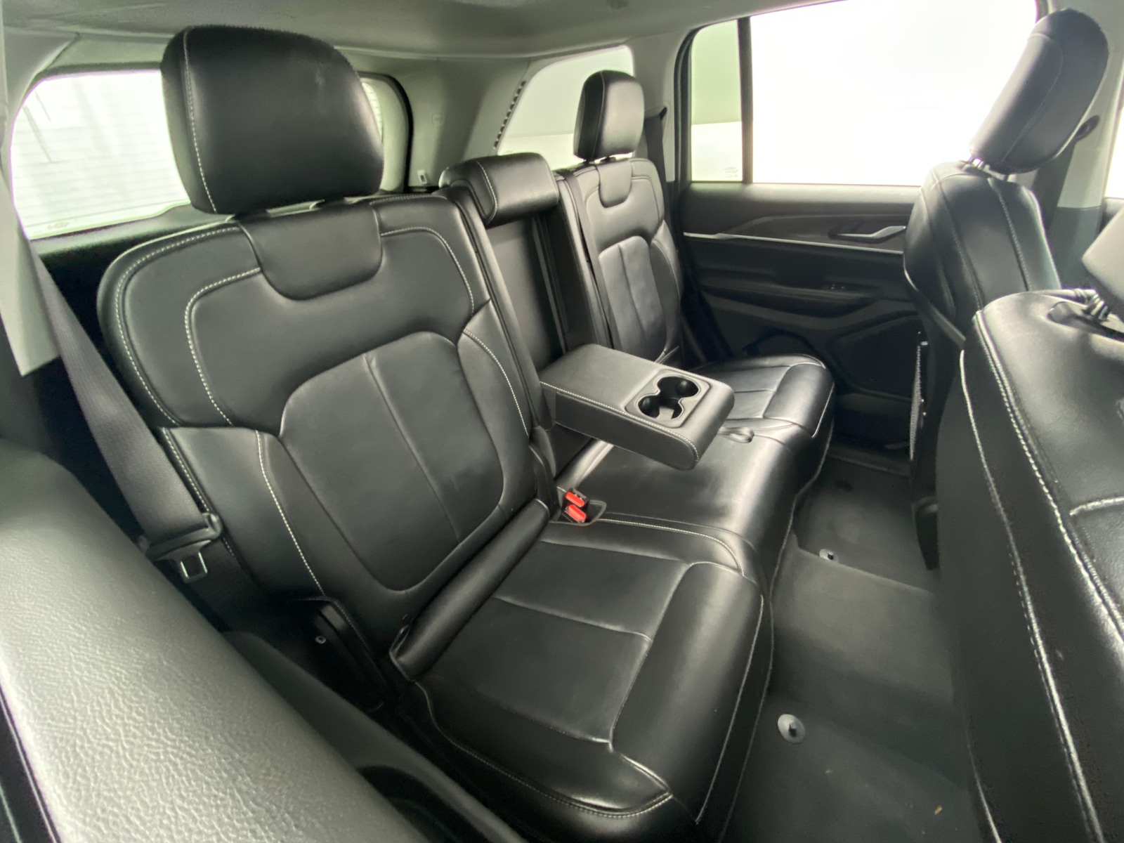 Thumbnail: 2023 Jeep Grand Cherokee - 5