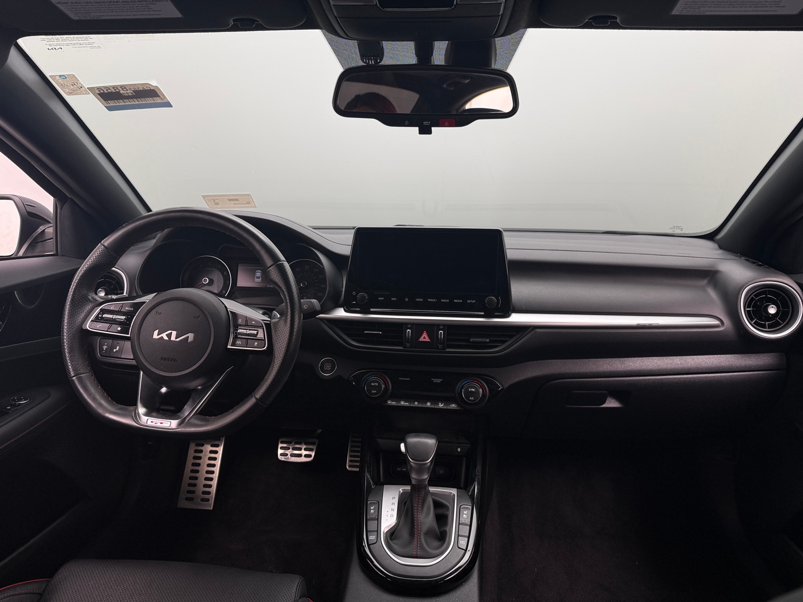 Thumbnail: 2023 Kia Forte - 3