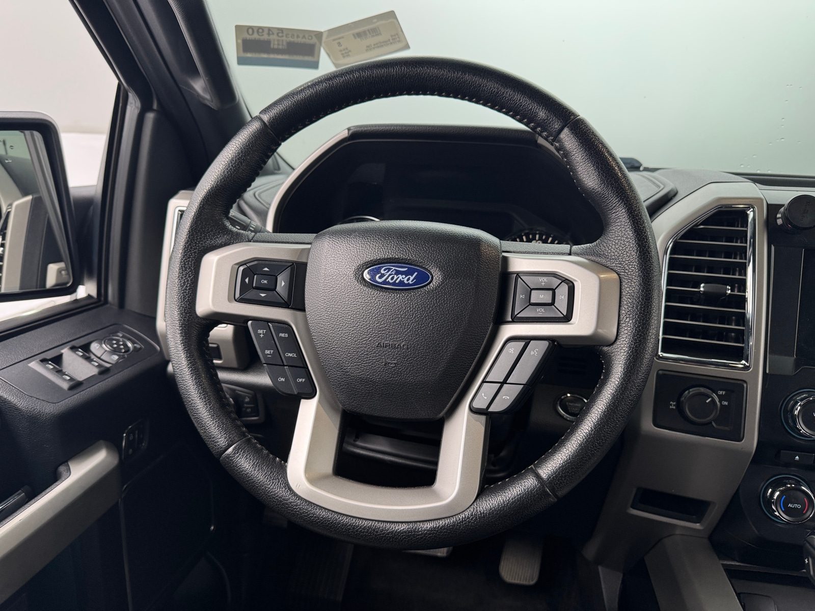 Thumbnail: 2016 Ford Econoline - 4