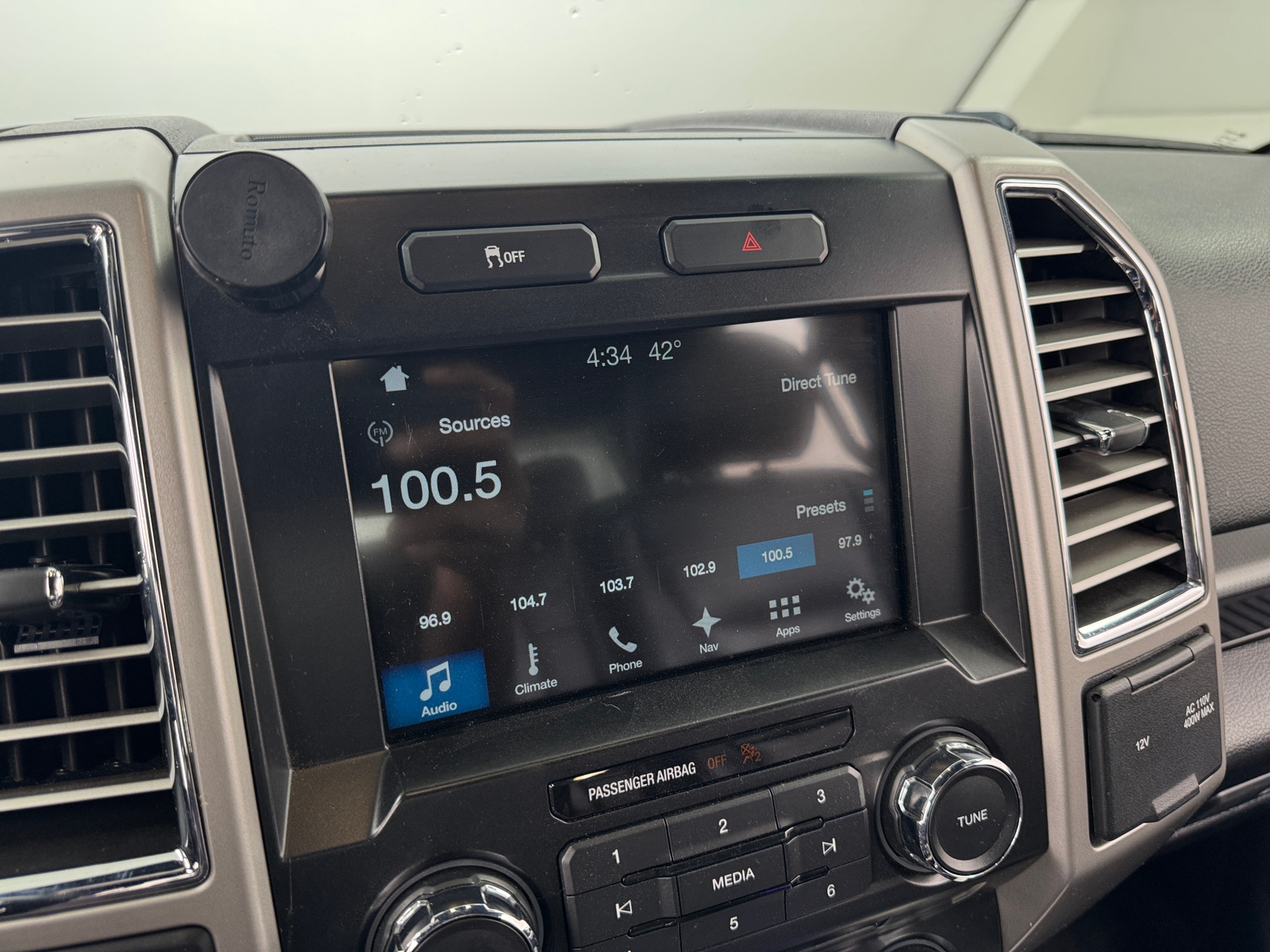 Thumbnail: 2016 Ford Econoline - 3